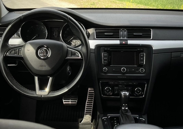 Skoda Superb cena 54900 przebieg: 249000, rok produkcji 2014 z Kuźnia Raciborska małe 301